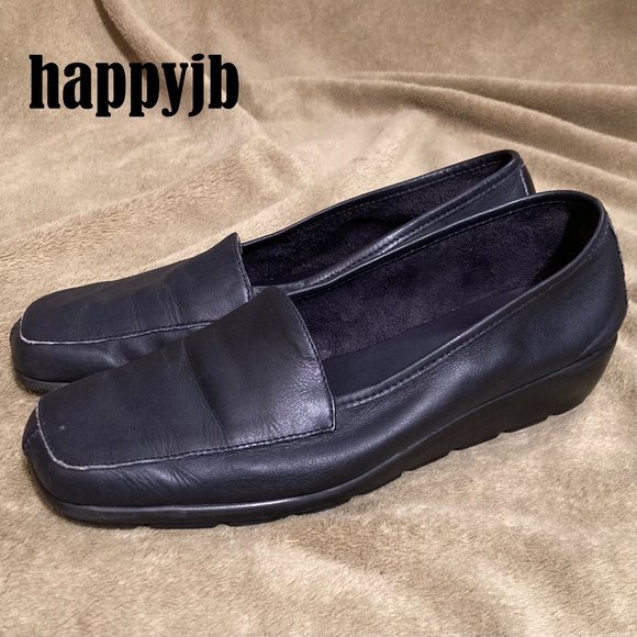 EUC Vintage Aerosoles Leather Flats Size 8M - Picture 3 of 13